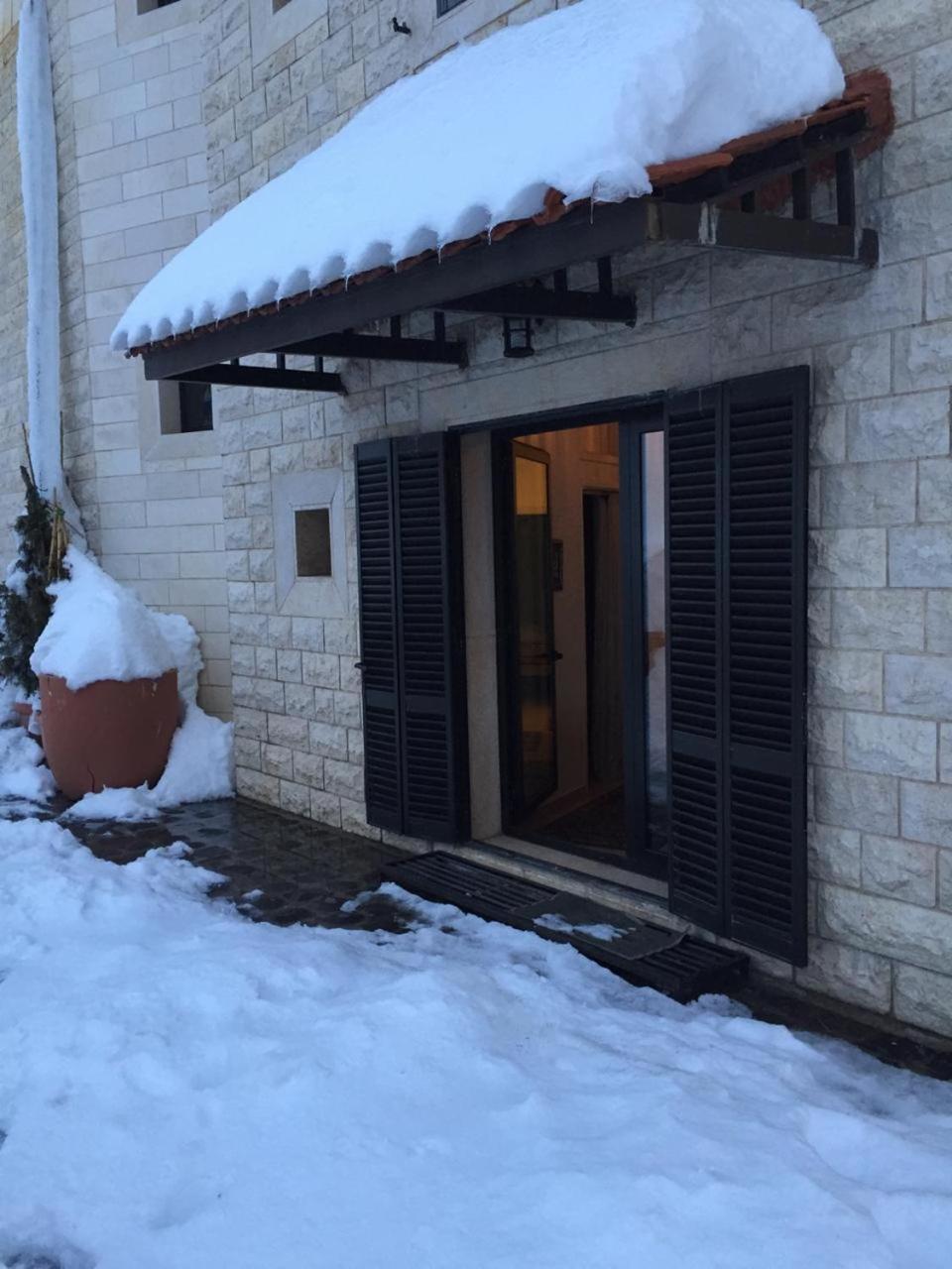 Stone Chalets Faraya Exterior foto